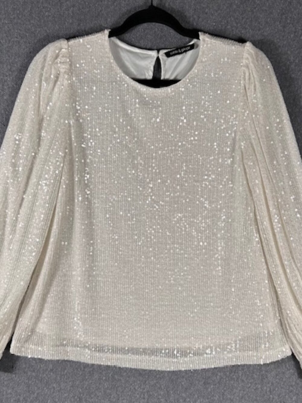 Cable And Gauge Allover Sequin Holiday Blouse Womens Sz Medium White Silver
